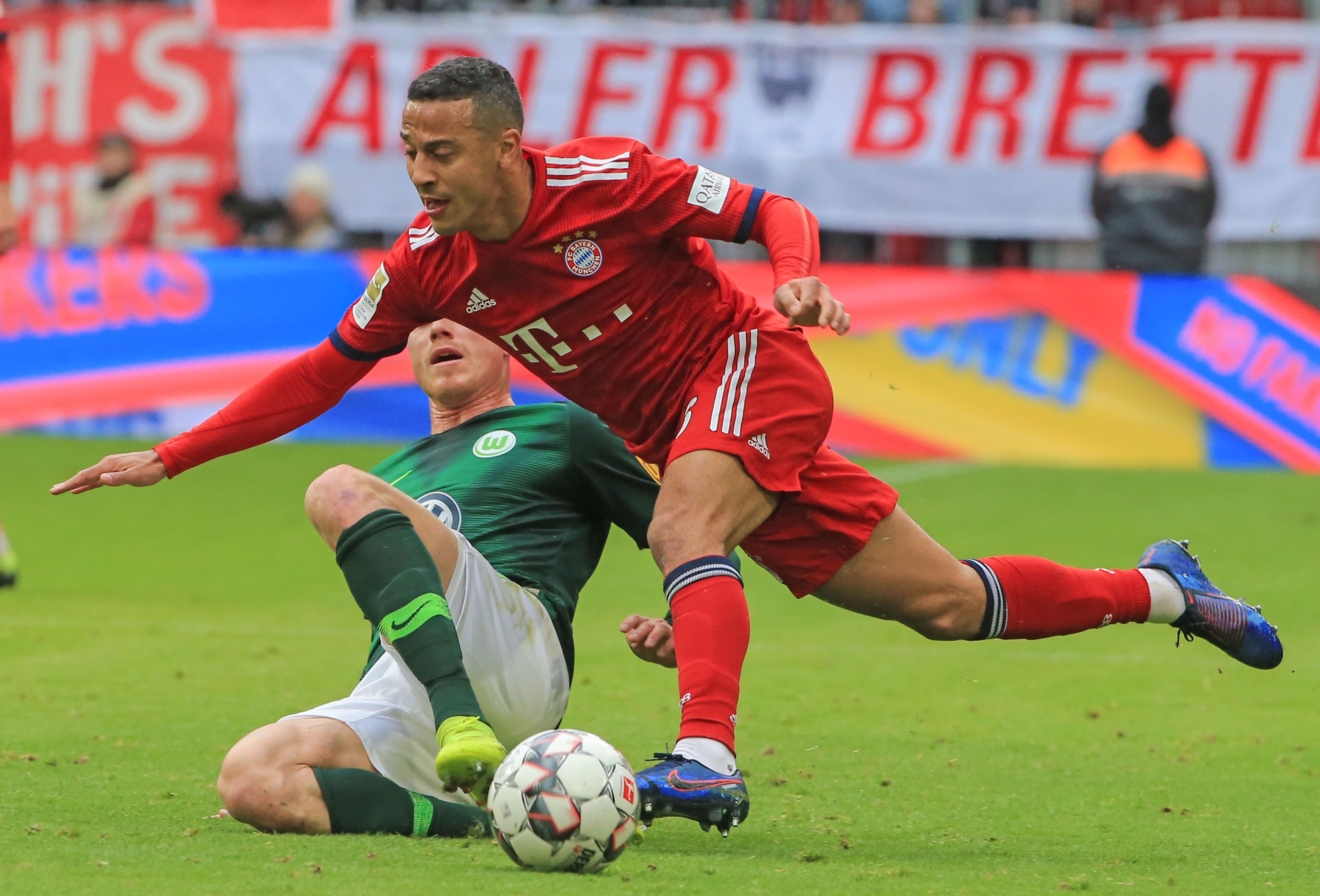 包含国际米兰绝地反击拜仁，罗德里戈制霸全场的词条