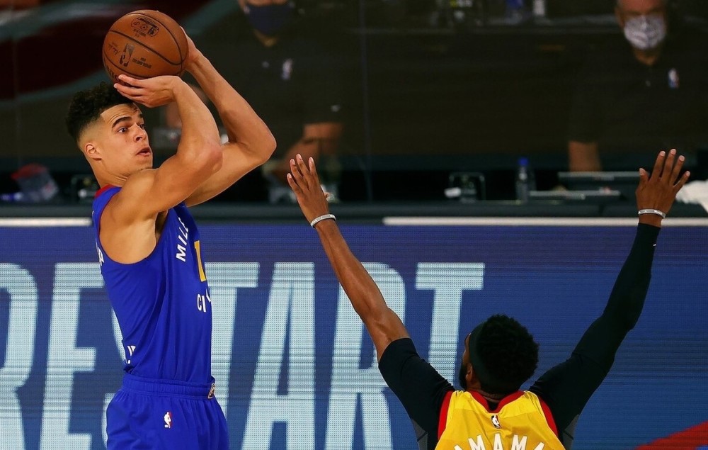 包含天津队横扫篮网,霍勒迪惊艳四座的词条 包含天津队横扫篮网,霍勒迪惊艳四座的词条