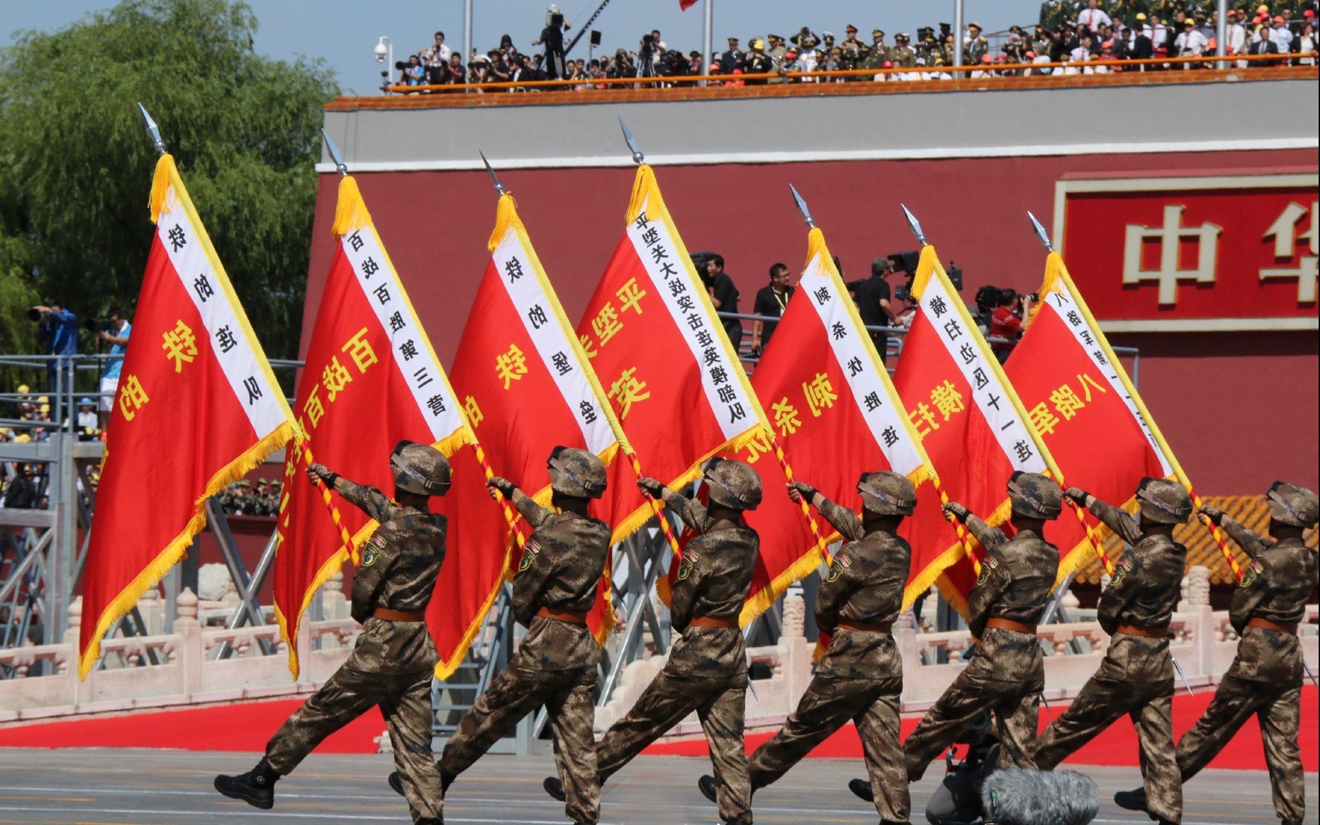 森林狼完胜辽宁队,范弗利特成为关键先生